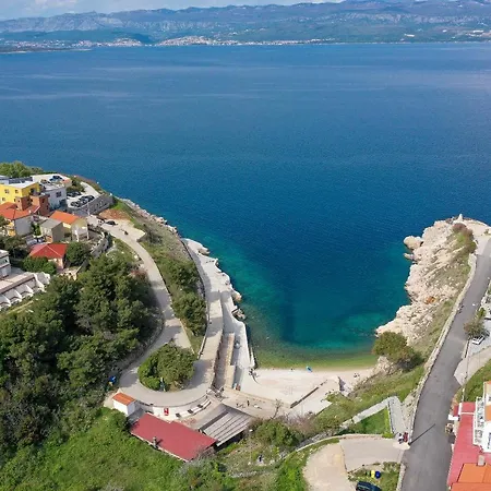 Moro Vrbnik (Primorje-Gorski Kotar)