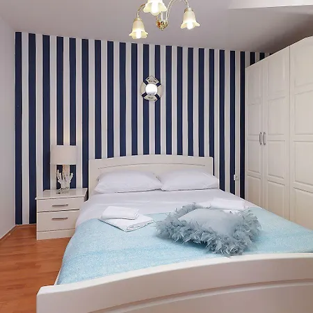 Moro Apartment Vrbnik (Primorje-Gorski Kotar)
