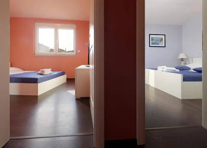 Moro * Vrbnik (Primorje-Gorski Kotar)