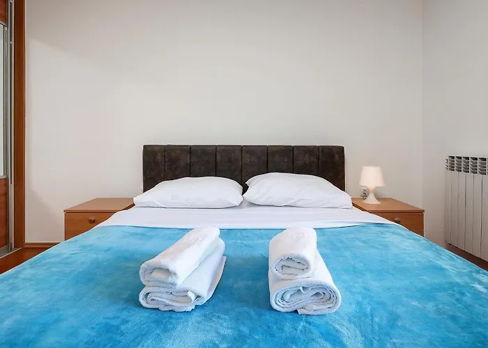 Moro * Vrbnik (Primorje-Gorski Kotar)